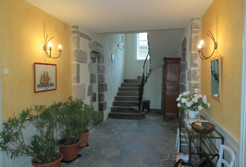 Maison de Maître des XVIIIe et XIXe siècles à 21 km de Clermont-Ferrand.