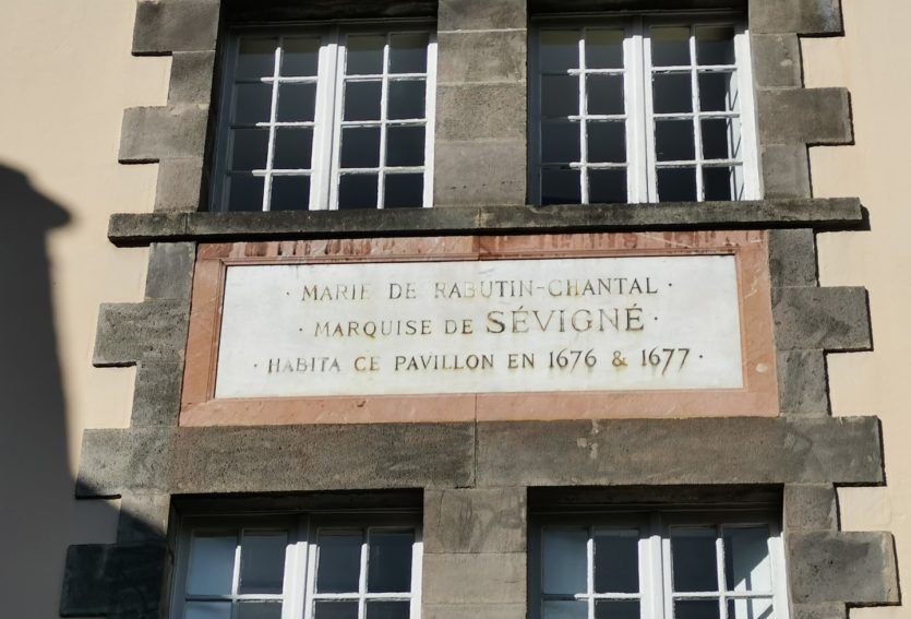 Prestigieux appartement avec balcon au cœur de Vichy.