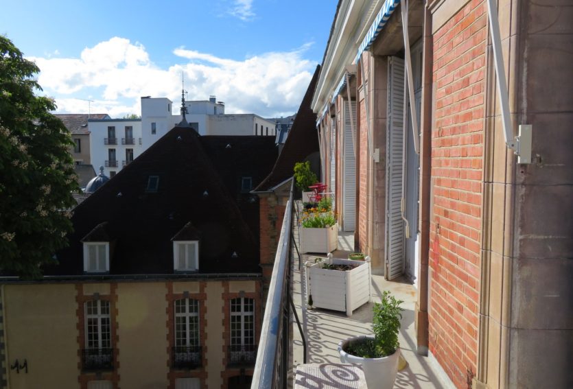 Prestigieux appartement avec balcon au cœur de Vichy.