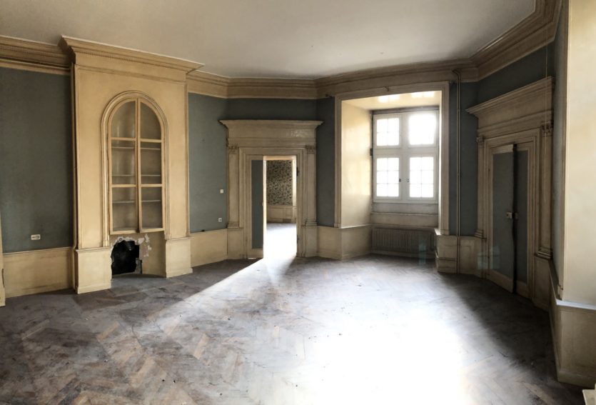 Château ISMH des XIIe et XIIIe siècles à 17 km de Clermont-Ferrand.