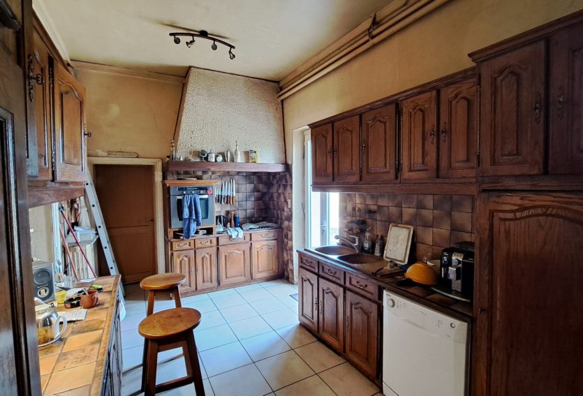 Château d’époque Napoléon III avec dépendances et parc de 8,43 ha.