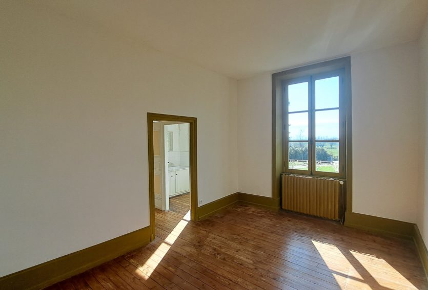 Maison de Maître XIXe avec dépendances et parc de 3,4 ha.