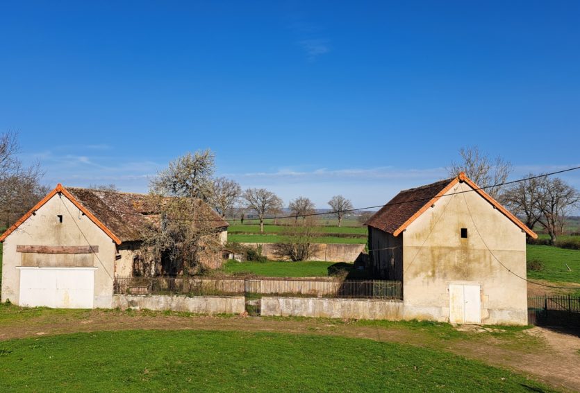 Maison de Maître XIXe avec dépendances et parc de 3,4 ha.