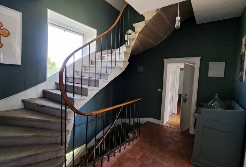 Maison de Maître avec jardin et nombreuses dépendances à Gannat