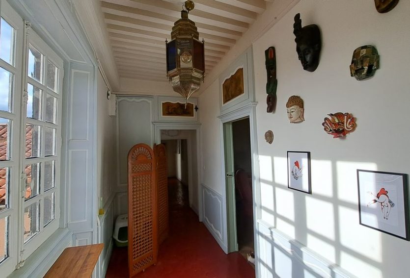 Appartement XVIIIe aux décors exceptionnels classés M.H. à Riom.