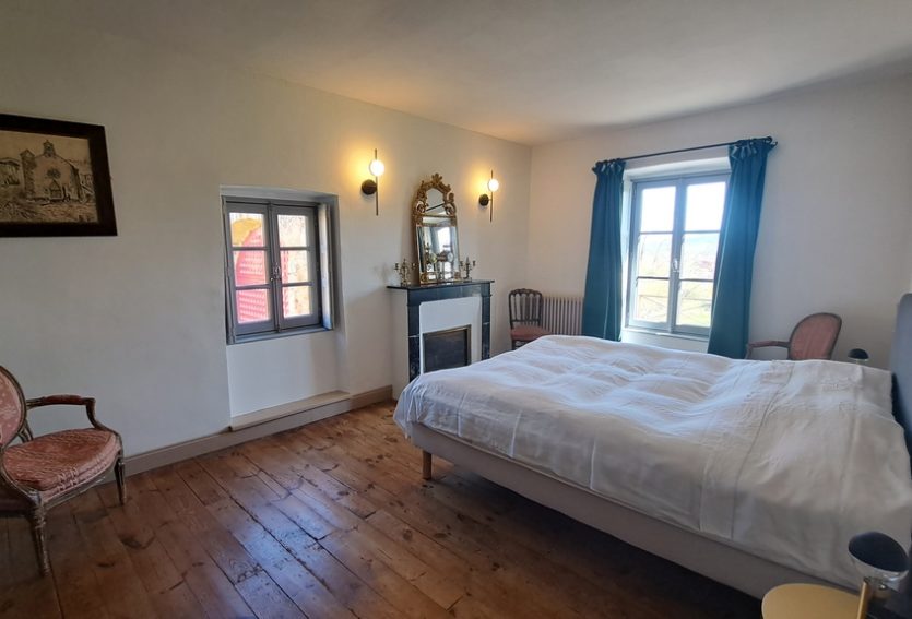 Maison forte ISMH du XVe siècle au sud d’Issoire