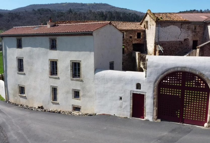 Maison forte ISMH du XVe siècle au sud d’Issoire