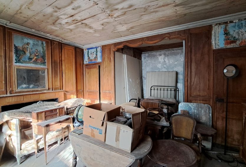 Château ISMH du XVIe siècle dans le Cantal