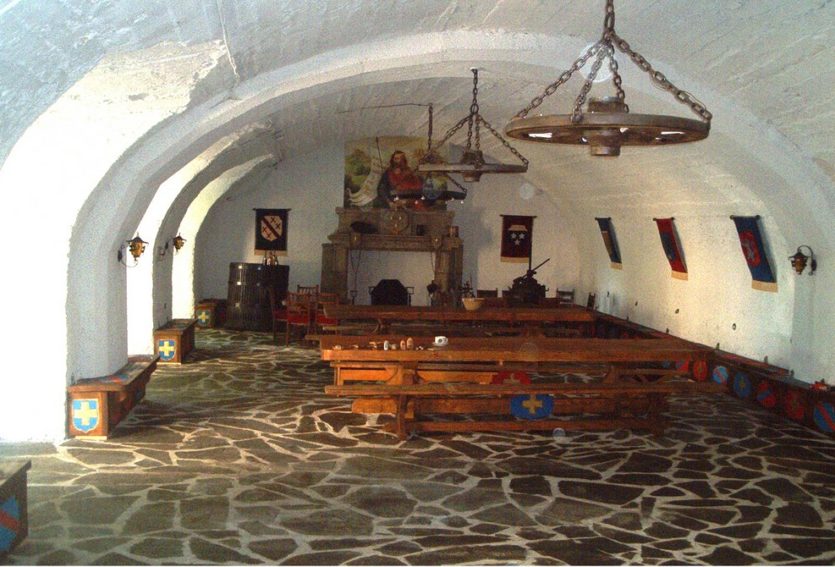 Exceptionnel château ISMH avec dépendances et parc de 5,53 ha.