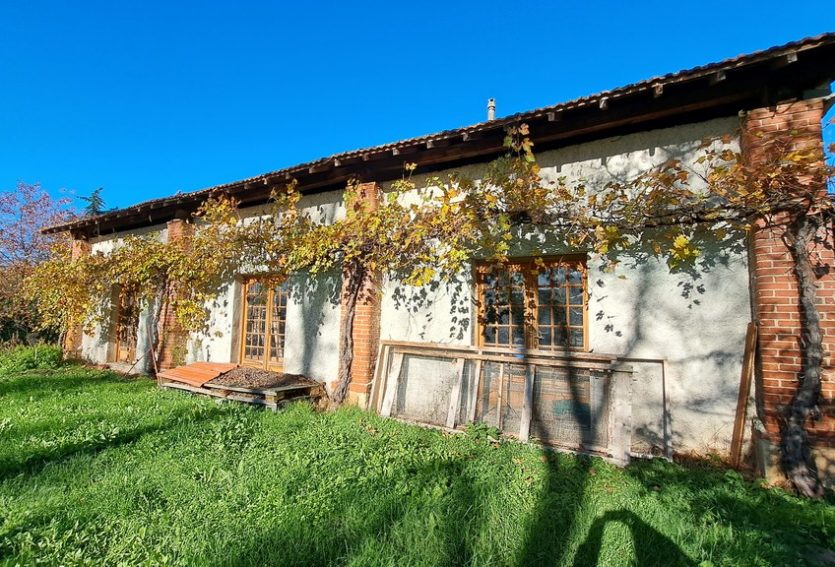 Exceptionnel château ISMH avec dépendances et parc de 5,53 ha.