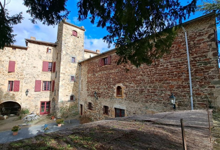 Demeure des XVe et XVIIIe siècles à Ardes-sur-Couze