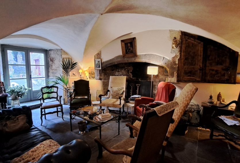 Demeure des XVe et XVIIIe siècles à Ardes-sur-Couze