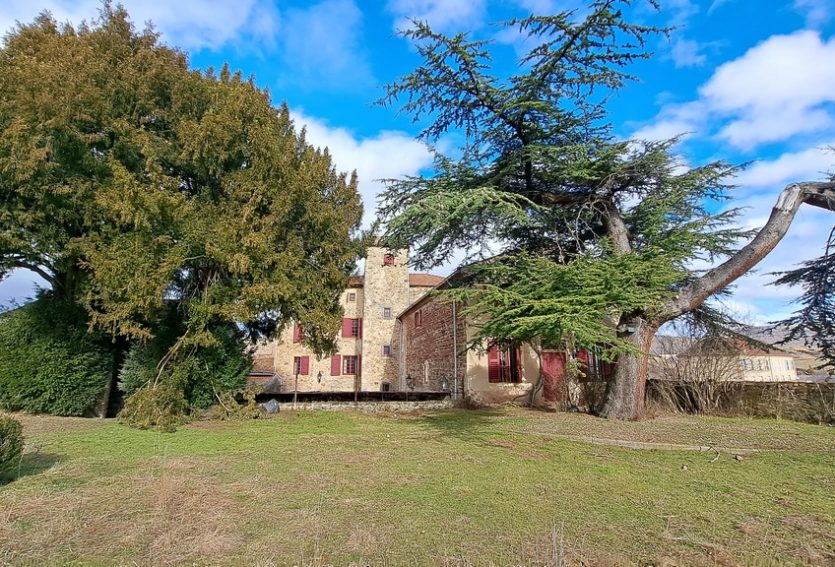 Demeure des XVe et XVIIIe siècles à Ardes-sur-Couze