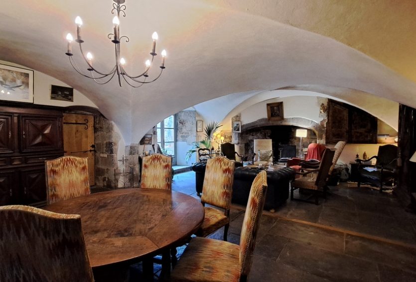 Demeure des XVe et XVIIIe siècles à Ardes-sur-Couze