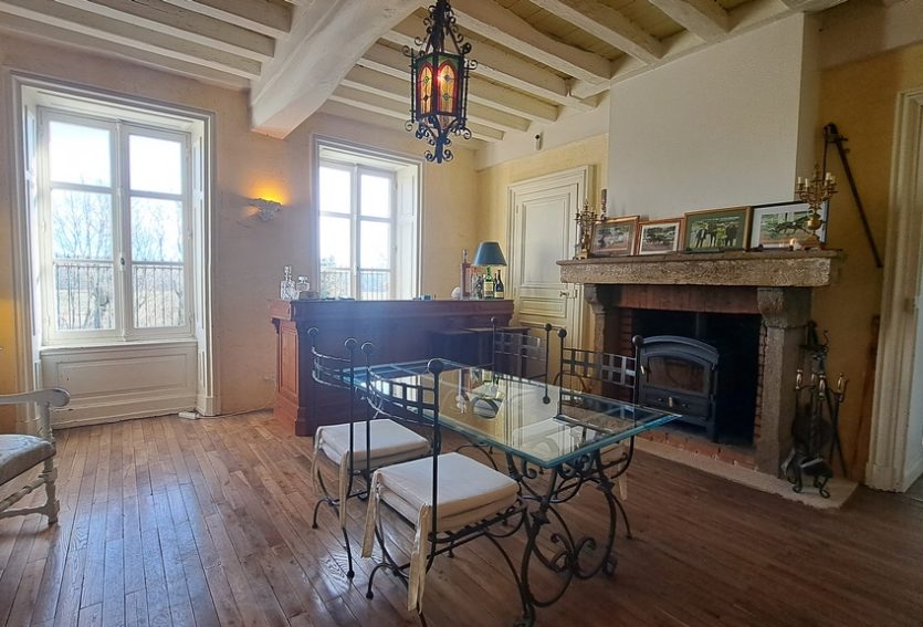 Château des XVIe et XIXe siècles à vocation touristique.