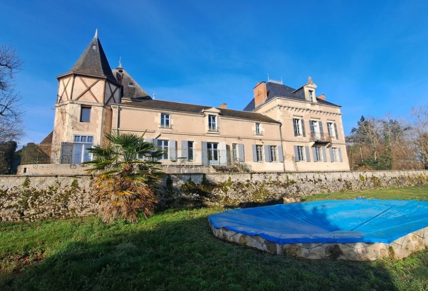 Château des XVIe et XIXe siècles à vocation touristique.